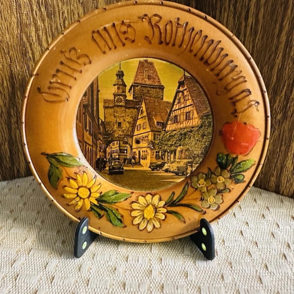 Vintage German Souvenir Wooden Plate Hand Painted Rothenburg Of Bavaria